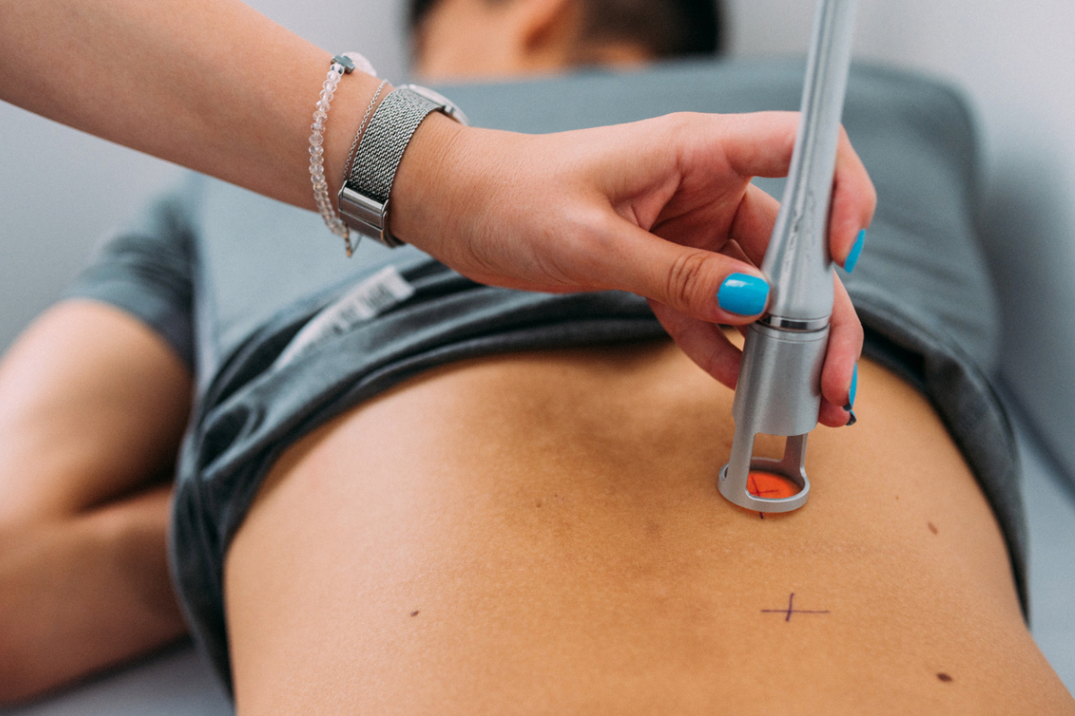 Beneficiile laserterapiei în recuperarea medicală:…