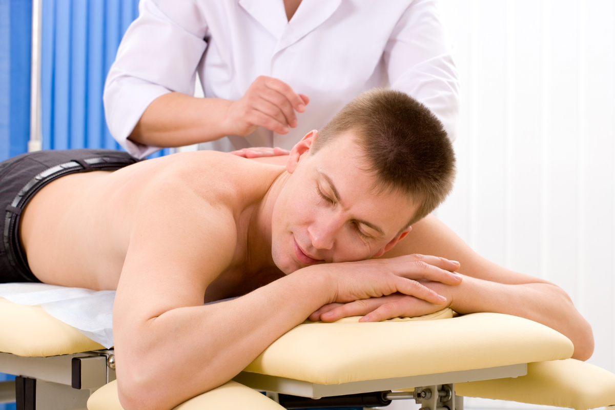 Cum tratează fizioterapia și masajul simptomele cauzate&hellip;